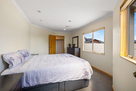 Photo of property in 10a Shelter Grove, Frankleigh Park, New Plymouth, 4310