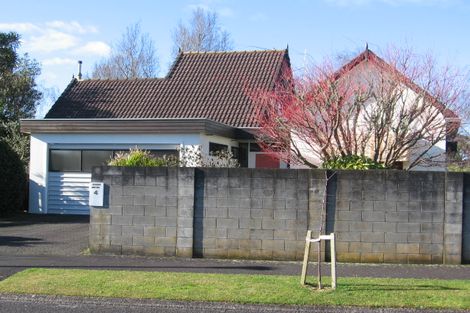 Photo of property in 4 Mcinnes Place, Queenwood, Hamilton, 3210