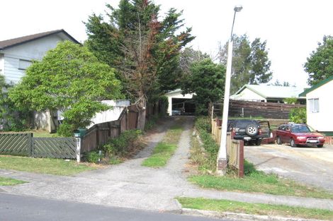 Photo of property in 11 Buisson Glade, West Harbour, Auckland, 0618