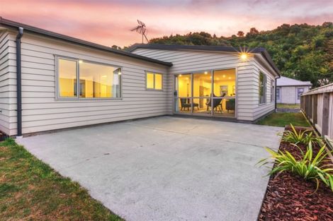 Photo of property in 79 Staithes Drive North, Whitby, Porirua, 5024