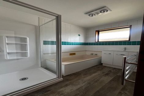 Photo of property in 402b Ngatai Road, Bellevue, Tauranga, 3110