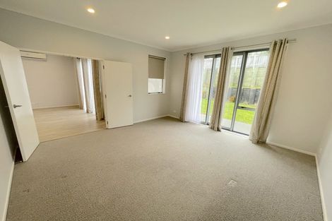 Photo of property in 74 Mackay Drive, Greenhithe, Auckland, 0632