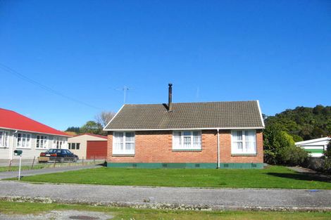 Photo of property in 10 Eva Street, Greymouth, 7805