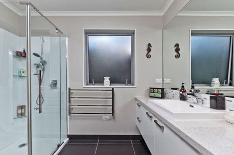 Photo of property in 25 Ridgedale Road, Silverdale, 0932