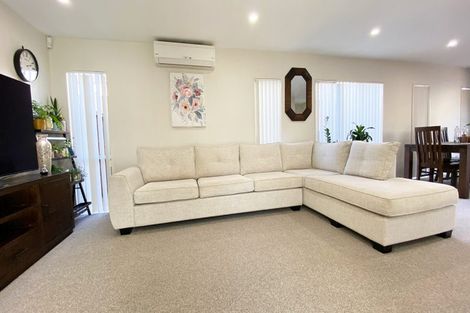 Photo of property in 9 Bezar Place, Flat Bush, Auckland, 2016