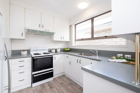 Photo of property in 4/31 Middle Road, Havelock North, 4130