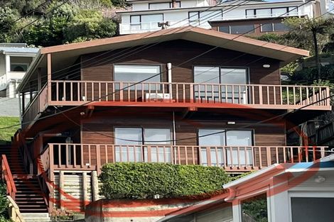 Photo of property in 34a Severn Street, Island Bay, Wellington, 6023