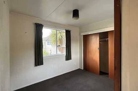 Photo of property in 9 Omega Street, Newlands, Wellington, 6037