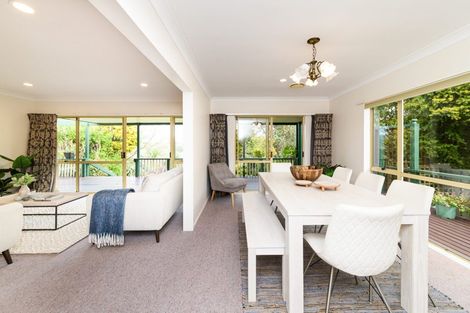 Photo of property in 68 Pacific Drive, Fitzherbert, Palmerston North, 4410