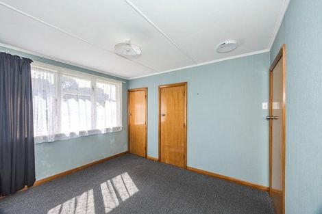 Photo of property in 1 Roach Street, Holmes Hill, Oamaru, 9401