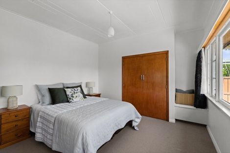 Photo of property in 33 Avondale Road, Taradale, Napier, 4112