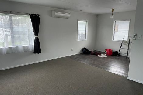 Photo of property in 97 Arawhata Road, Paraparaumu, 5032