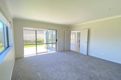 Photo of property in 6 Appaloosa Street, Karaka, Papakura, 2113