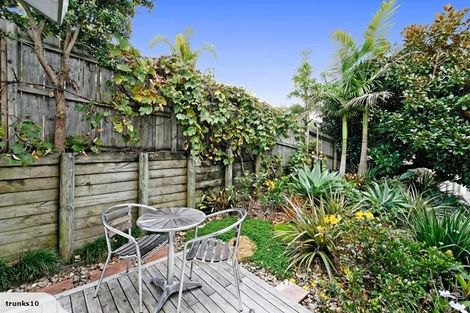 Photo of property in 151e Colwill Road, Massey, Auckland, 0614