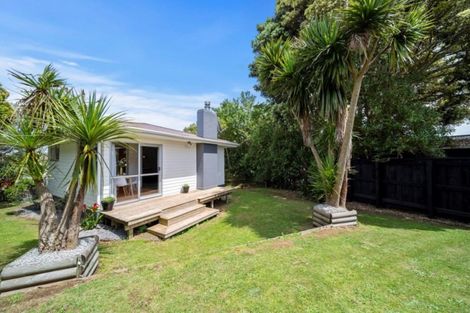 Photo of property in 16 Oleander Place, Bell Block, New Plymouth, 4312
