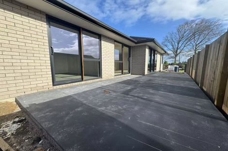 Photo of property in 11 Taahunui Rise, Peacocke, Hamilton, 3206