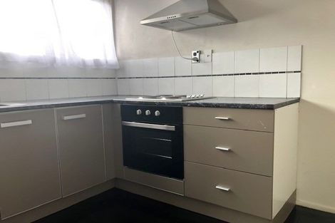 Photo of property in 1/27 Aeroview Drive, Beach Haven, Auckland, 0626