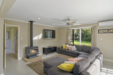 Photo of property in 22 Ranfurly Road, Alfriston, Auckland, 2105