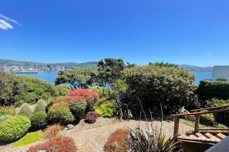 Photo of property in Beau Port Apartments, 30 The Crescent, Roseneath, Wellington, 6011