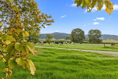 Photo of property in 1337 East Coast Road, Whakatiwai, Pokeno, 2473