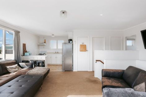 Photo of property in 22 Karewa Parade, Papamoa Beach, Papamoa, 3118