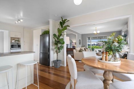 Photo of property in 27 Richmond Street, Cambridge, 3434