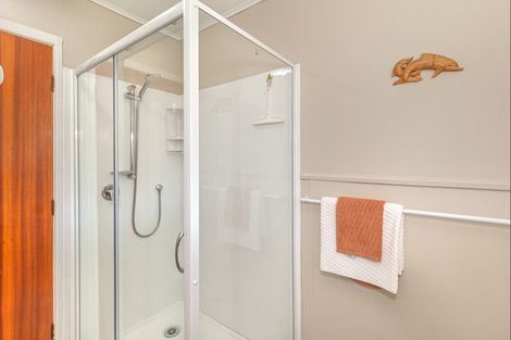 Photo of property in 47 Karaka Crescent, Levin, 5510