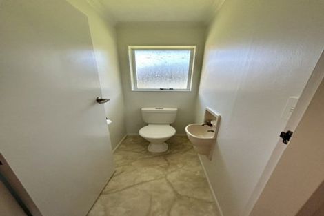 Photo of property in 68 Highbury Drive, Levin, 5510