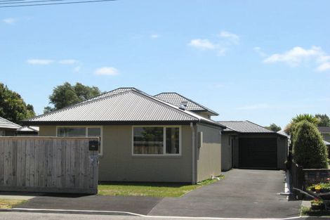 Photo of property in 32 Bentley Street, Russley, Christchurch, 8042