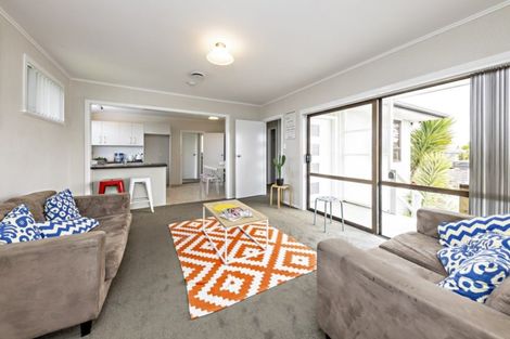 Photo of property in 13 Jenkins Place, Manurewa East, Auckland, 2102