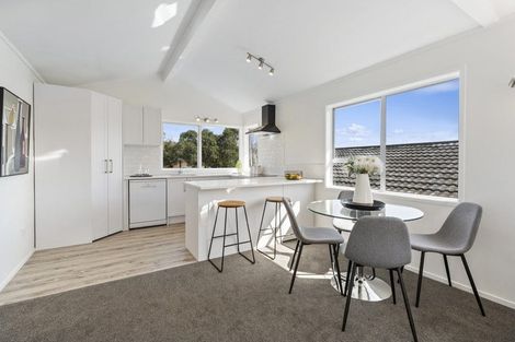 Photo of property in 2/3 Simon Ellice Drive, Bayview, Auckland, 0629