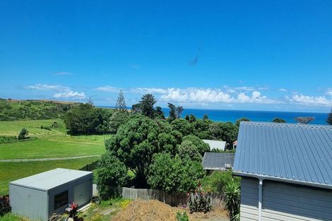 Photo of property in 11 Ripiro Drive, Baylys Beach, Dargaville, 0377