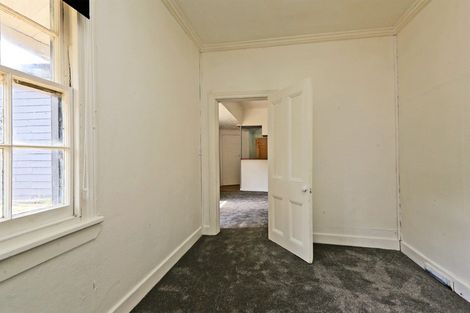 Photo of property in 80 Shakespeare Road, Bluff Hill, Napier, 4110