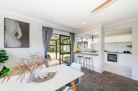 Photo of property in 15 Wedgewood Grove, Raumati Beach, Paraparaumu, 5032
