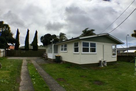 Photo of property in 42 Doment Crescent, Orewa, 0931