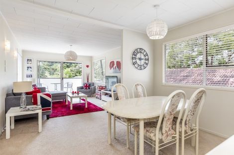 Photo of property in 25 Spinella Drive, Bayview, Auckland, 0629
