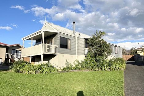 Photo of property in 46 Marendellas Drive, Bucklands Beach, Auckland, 2014