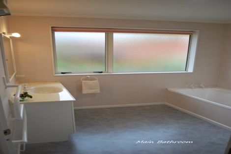 Photo of property in 4 Ballard Drive, Stoke, Nelson, 7011