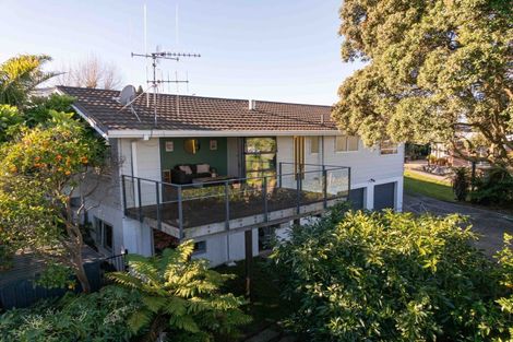Photo of property in 16 Sunny Bay Road, Matua, Tauranga, 3110