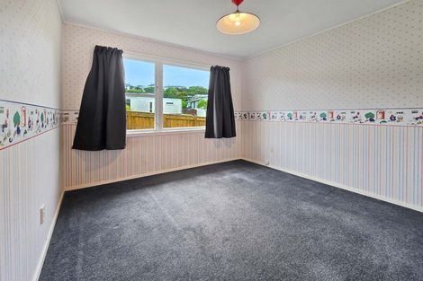 Photo of property in 16 Cypress Drive, Maungaraki, Lower Hutt, 5010