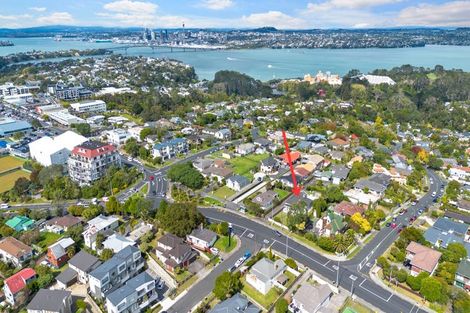 Photo of property in 118 Mokoia Road, Chatswood, Auckland, 0626
