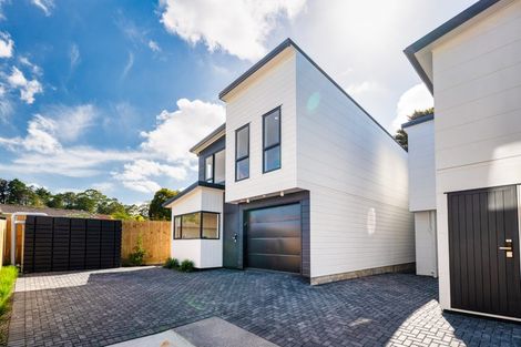 Photo of property in 21c Crosby Road, West Harbour, Auckland, 0618