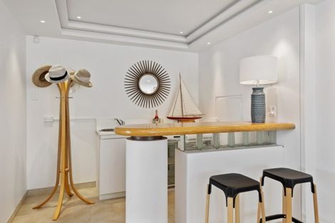 Photo of property in 133 Main Road, Redcliffs, Christchurch, 8081