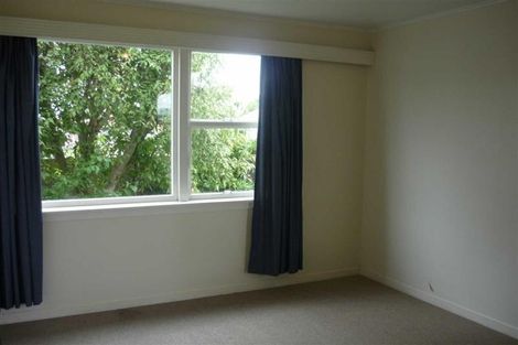 Photo of property in 9 Truby King Street, Merrilands, New Plymouth, 4312