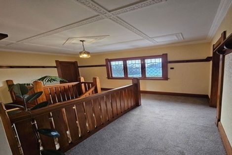 Photo of property in 6 Ridge Lane, New Plymouth, 4310