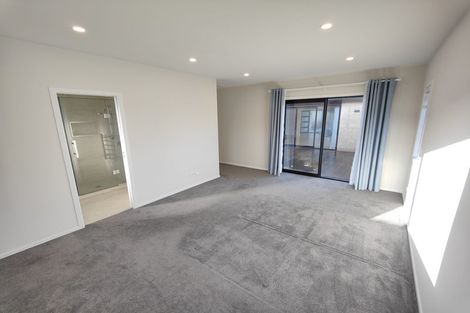 Photo of property in 1 Waikaka Place, Rototuna North, Hamilton, 3210