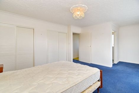 Photo of property in 55 Winters Road, Redwood, Christchurch, 8051