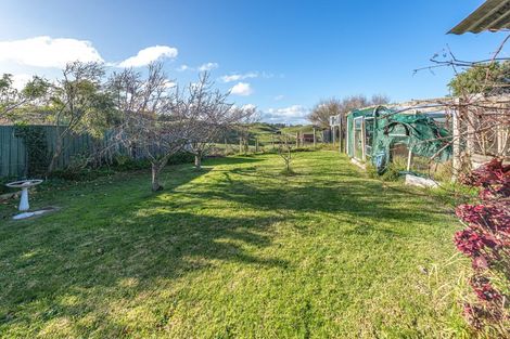 Photo of property in 98 Cornfoot Street, Castlecliff, Whanganui, 4501