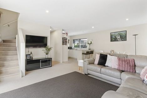 Photo of property in 3/670 Whangaparaoa Road, Stanmore Bay, Whangaparaoa, 0932