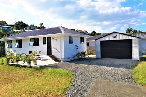 Photo of property in 9 Meenas Place, Cable Bay, 0420